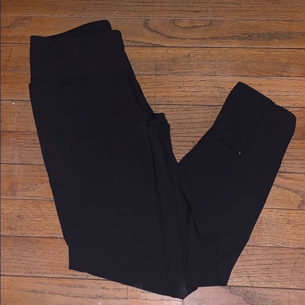 Black Athleta 7/8 or crop leggings